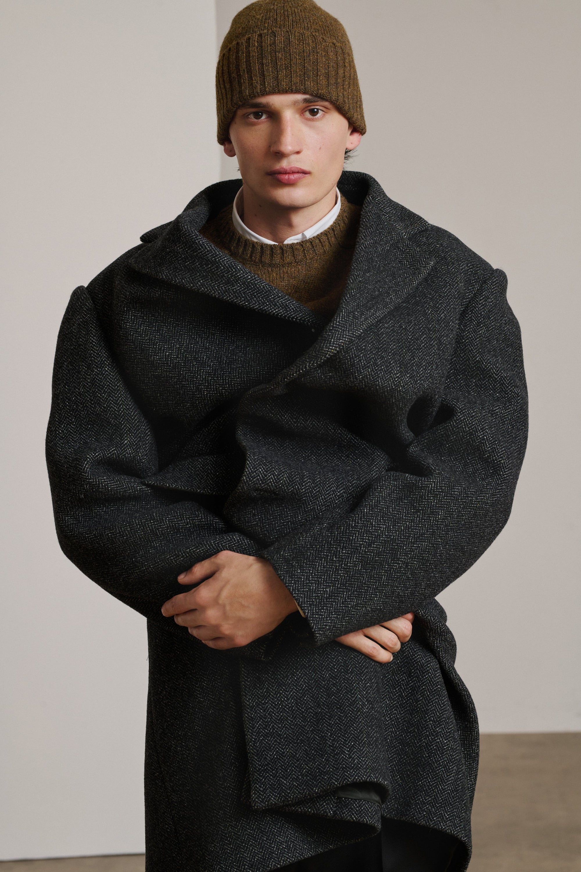 82 / NEW   BONNET BLIZZARD