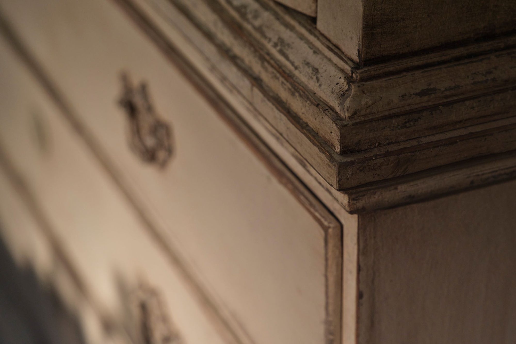 ARMOIRE DIVINA