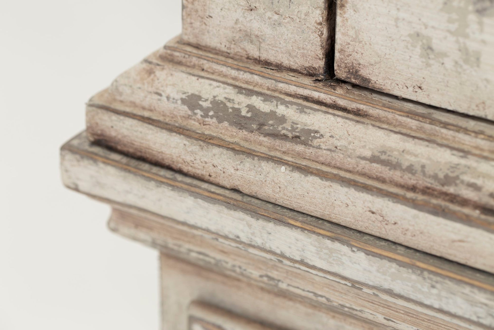 ARMOIRE DIVINA