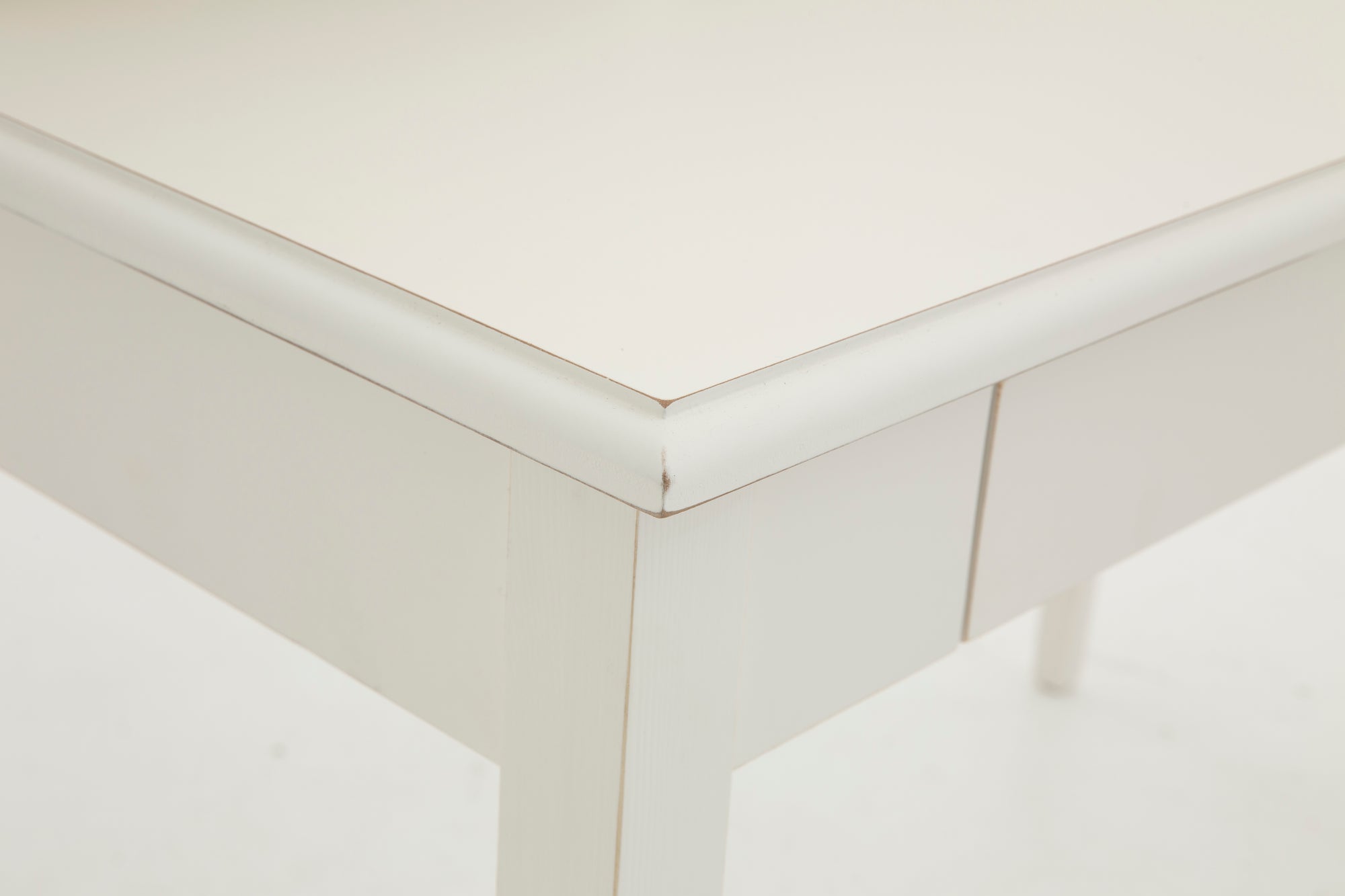 BUREAU ALEXIA