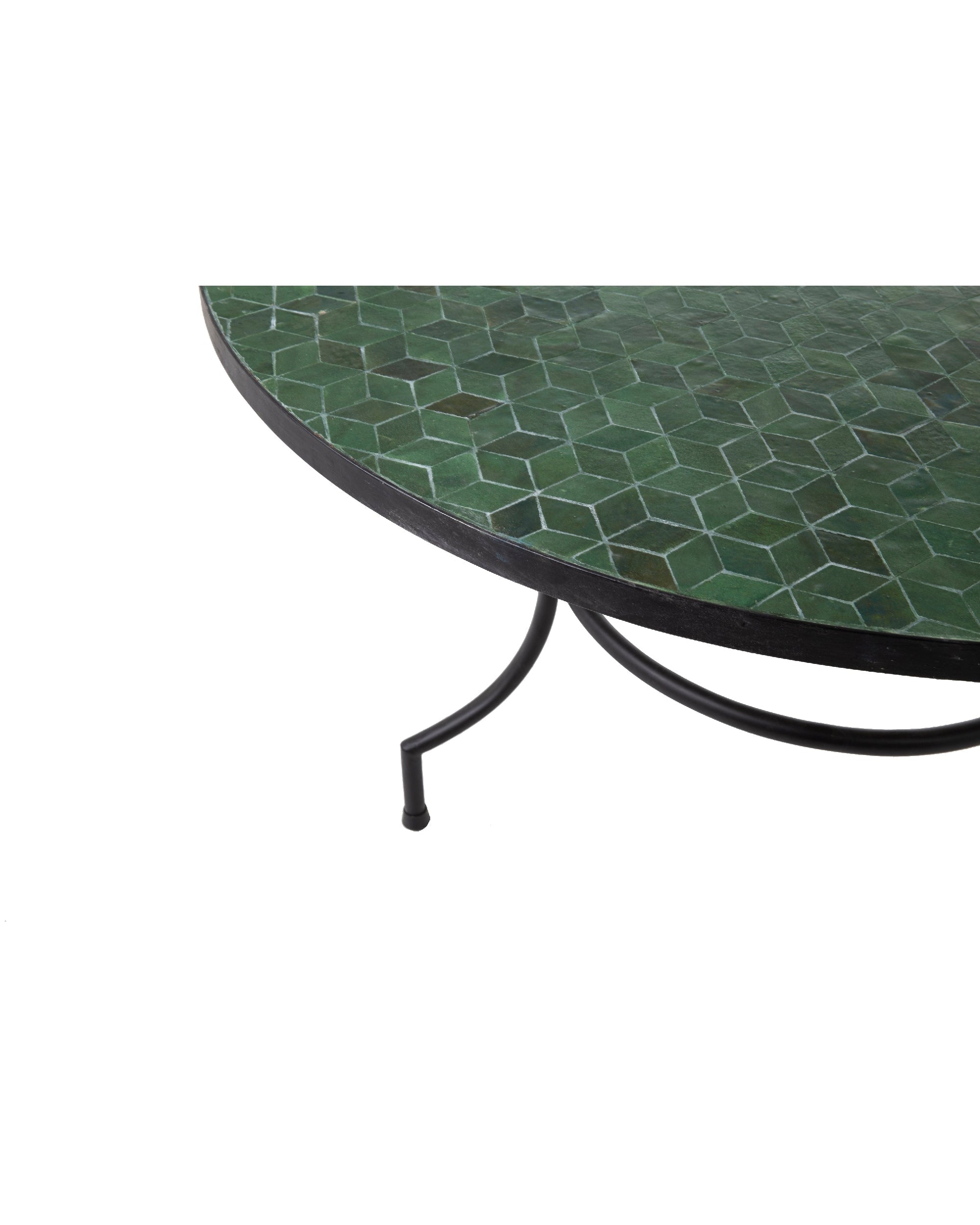 TABLE NESSA