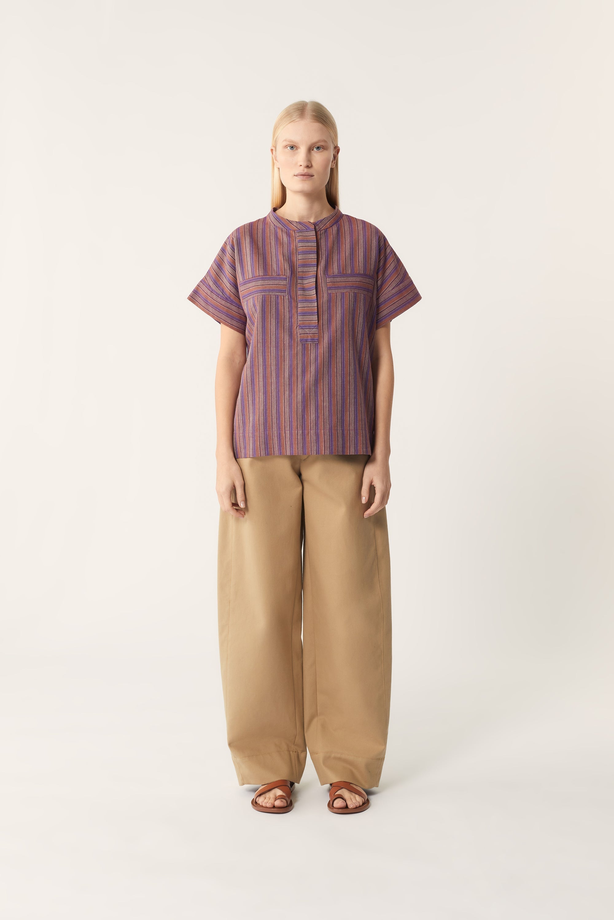 36 / DJV 60€ 135-3 / ST2%   CHEMISE POSITANO