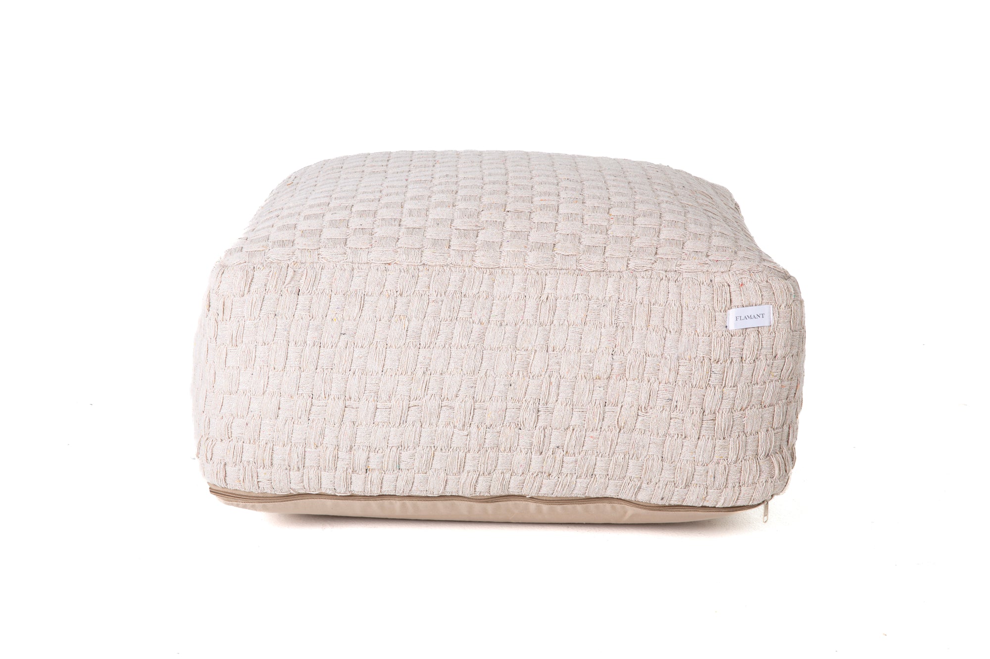 POUF KAMPUR