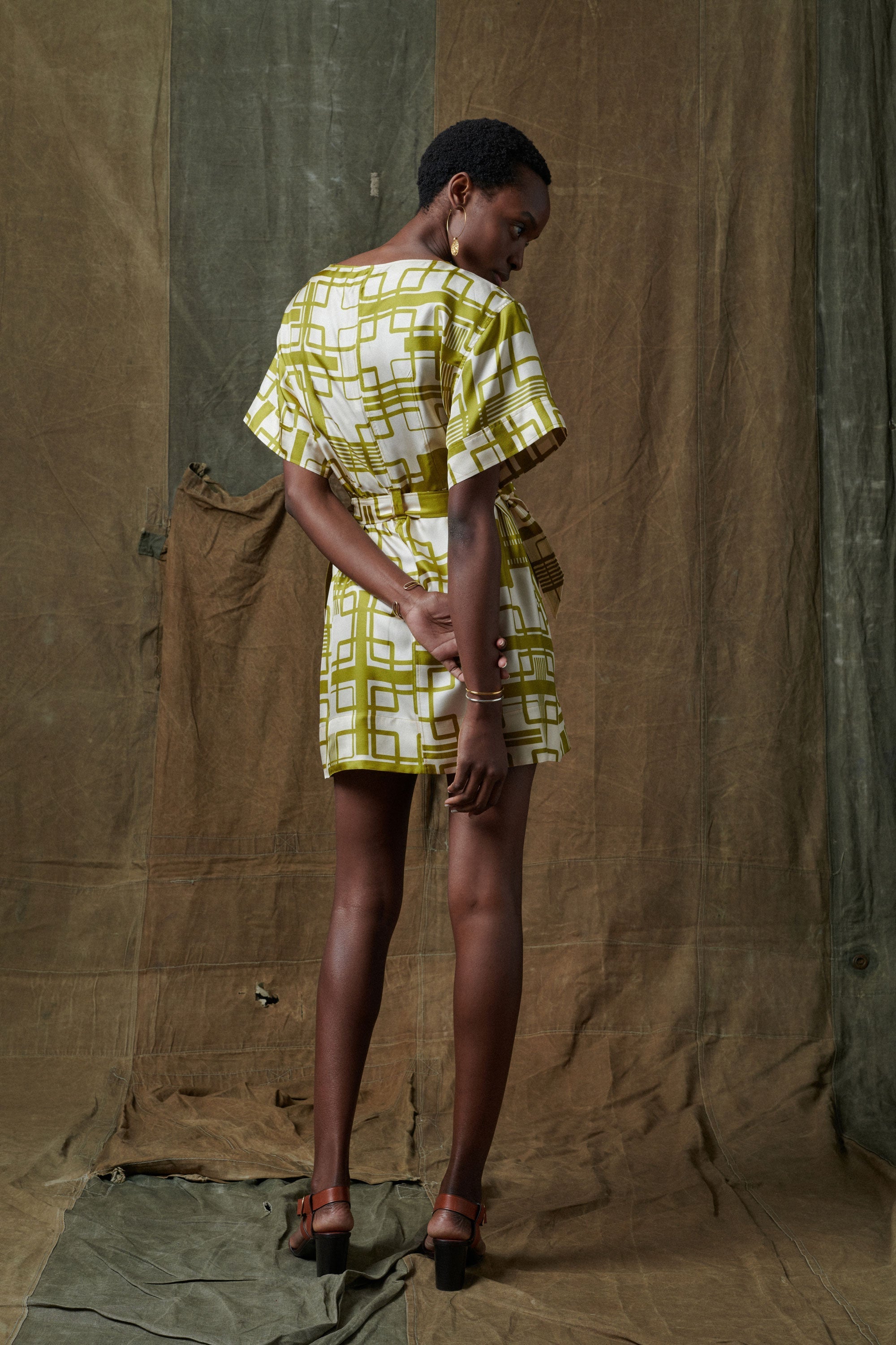 12 / DJV 85€ 24-4 / ST17%   ROBE CHAINE & TRAME SUN