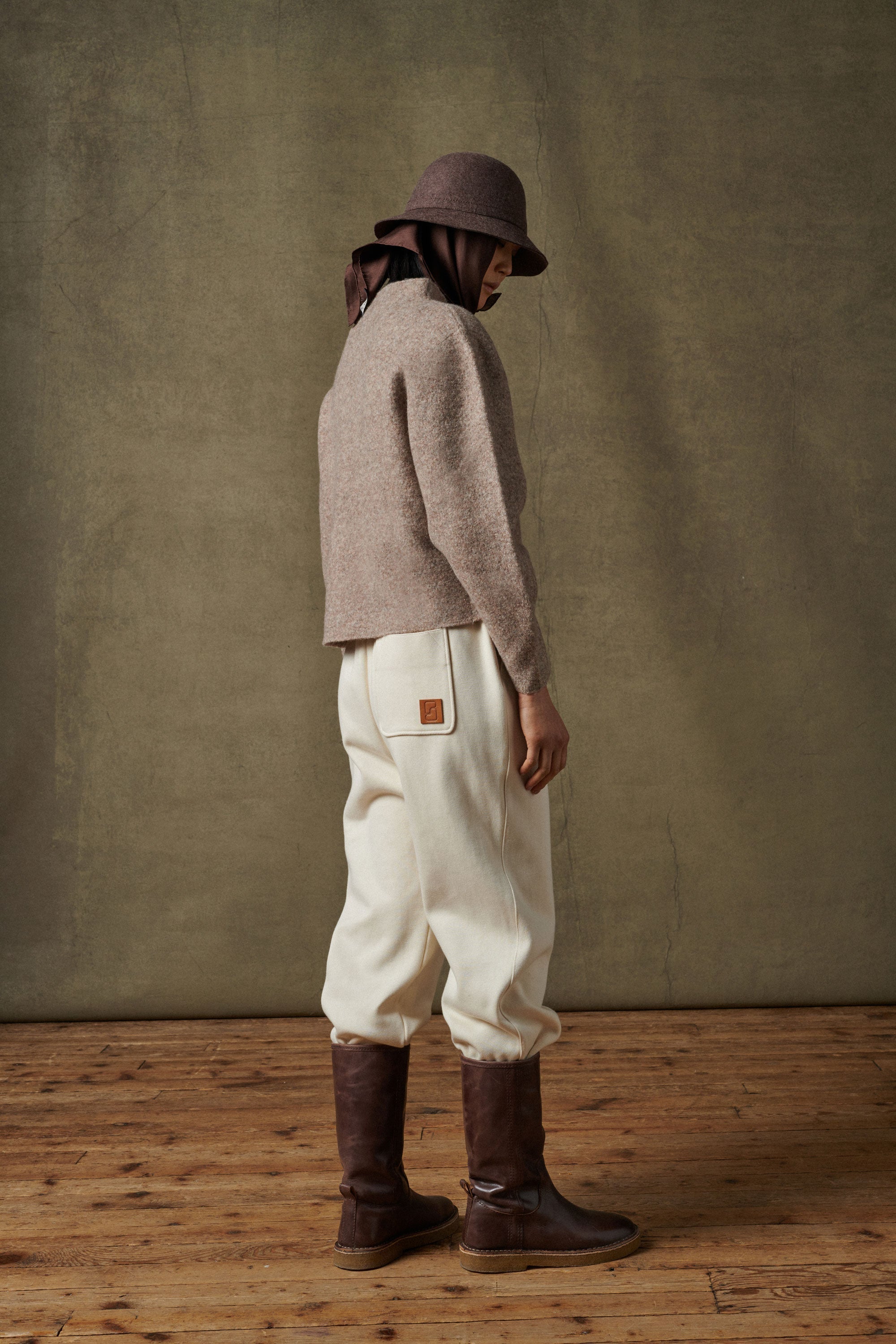 24 / DJV 55€ 7-7 / ST100%   JOGGING SOUTH