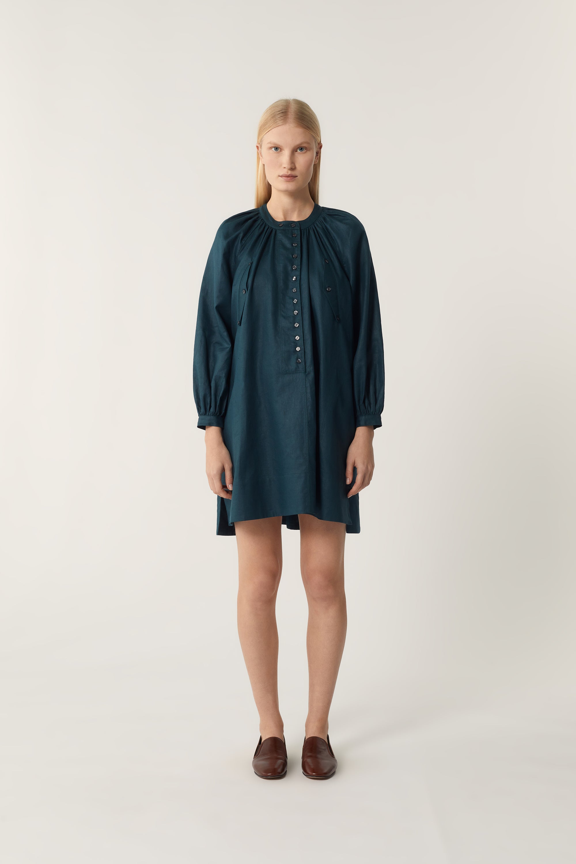 20 / DJV 70€ 43-5 / ST12%   ROBE CHAINE & TRAME PHILIPPINE