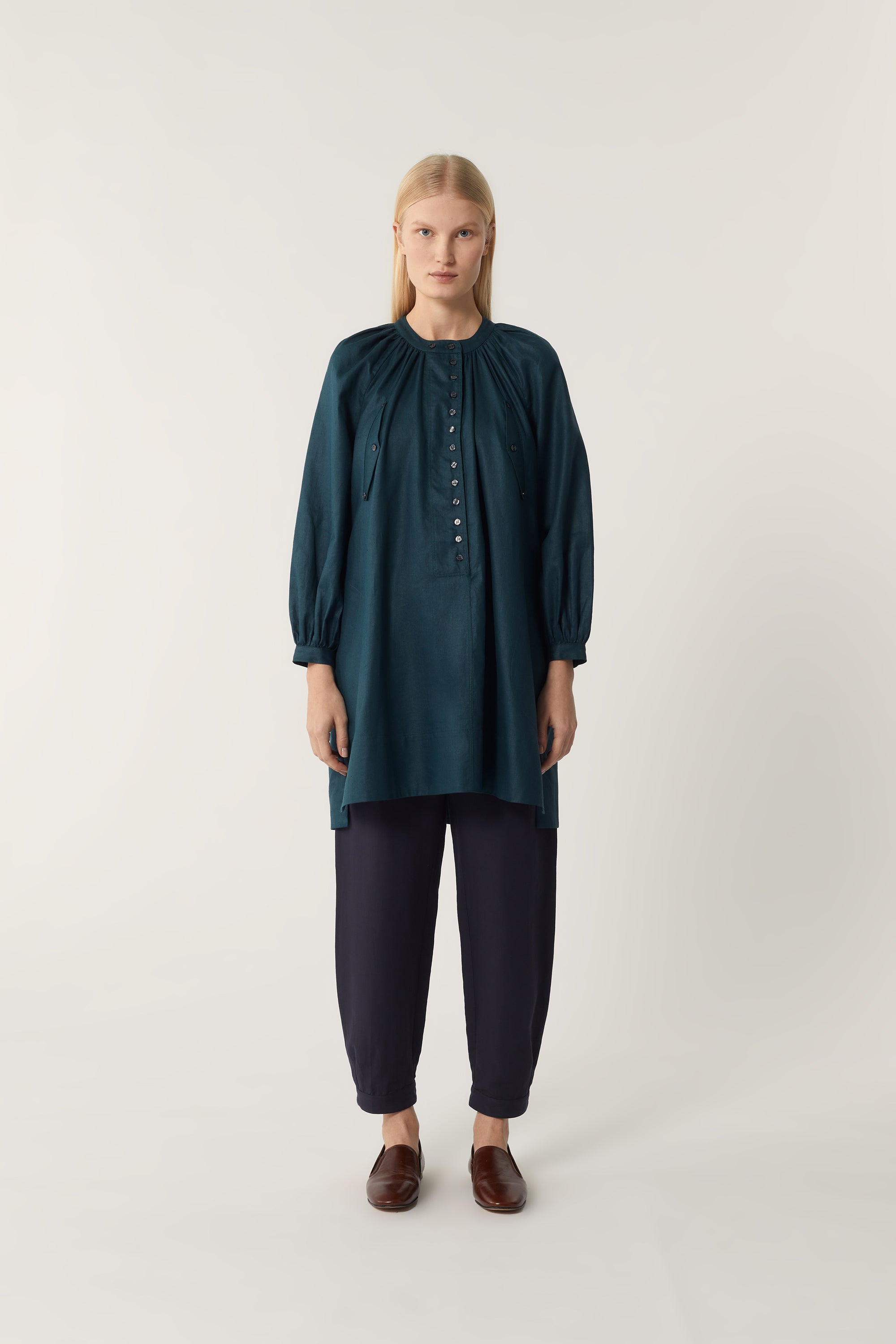 20 / DJV 70€ 43-5 / ST12%   ROBE CHAINE & TRAME PHILIPPINE