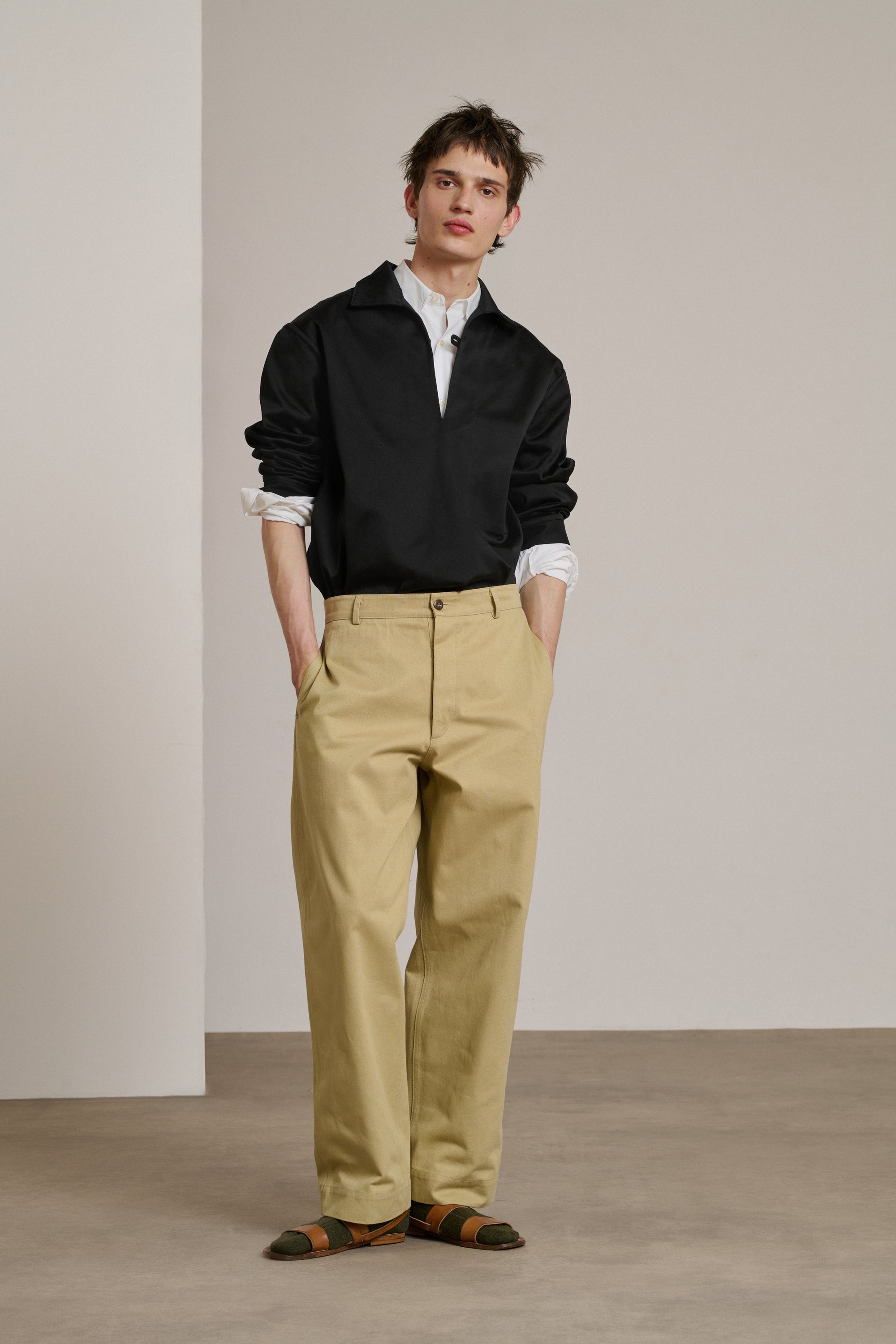 52 / NEW   BLOUSE PIERRE