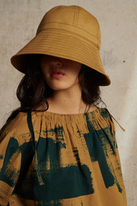 27 / DJV 55€ 153-21 / ST14%   BLOUSE UKI