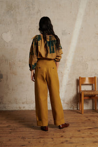 27 / DJV 55€ 153-21 / ST14%   BLOUSE UKI