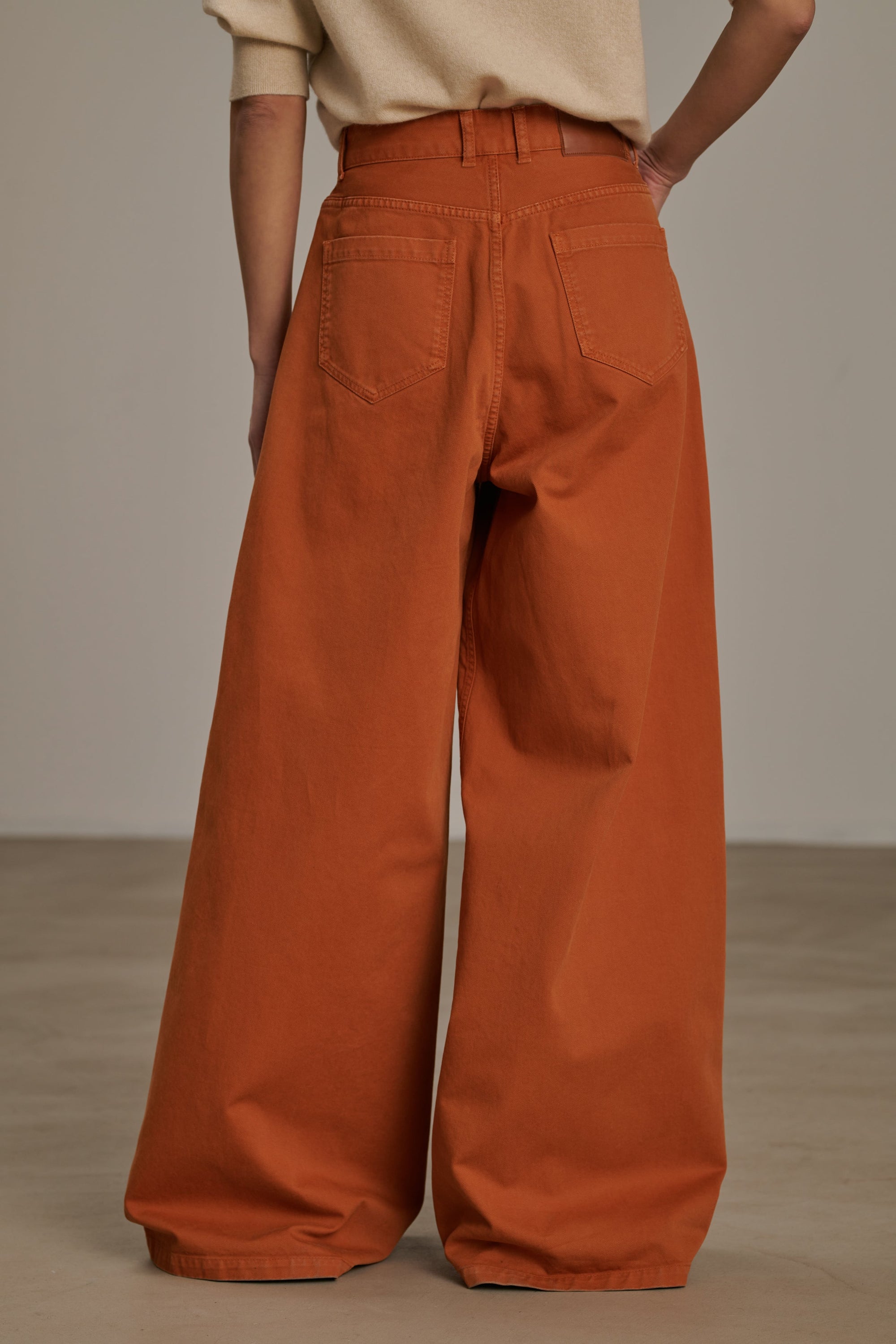 ORANGE JEAN PATTE ELEPHANT ALEXIS