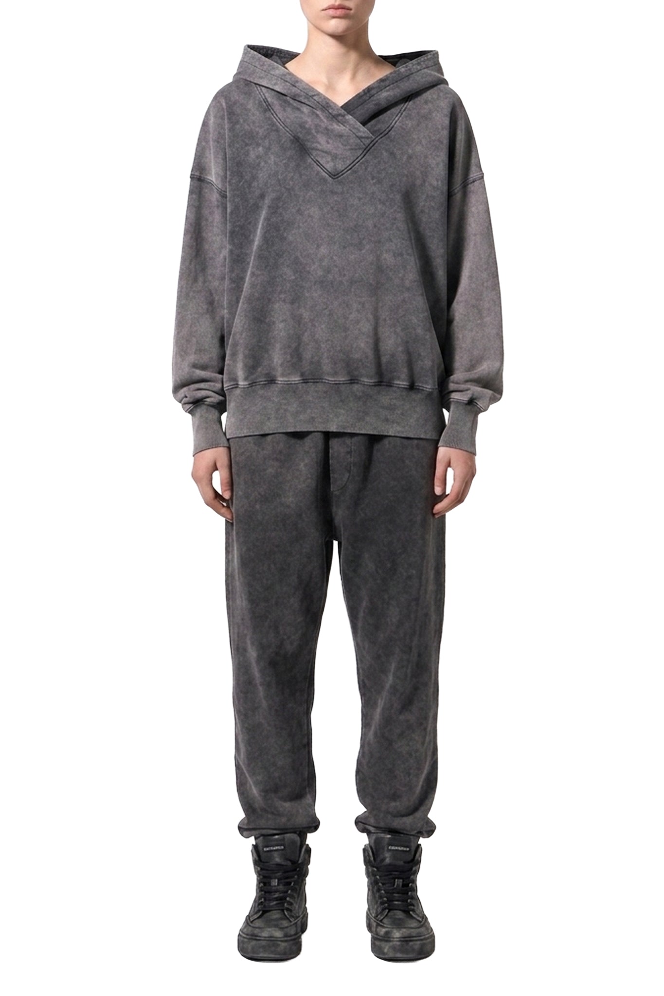 BLACK // FELPA/SWEATSHIRT