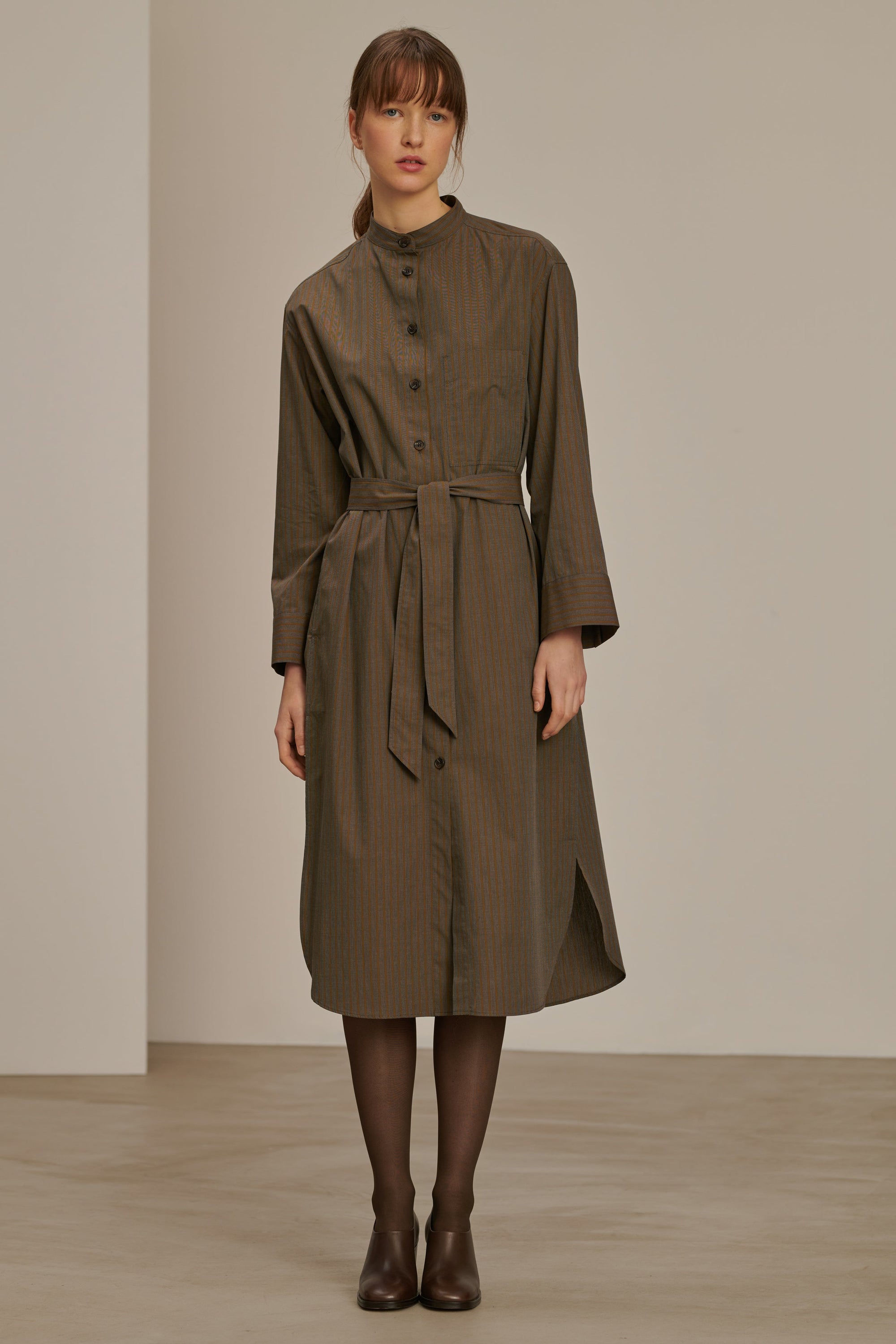 127 / NEW   ROBE CHAINE & TRAME AKIKO