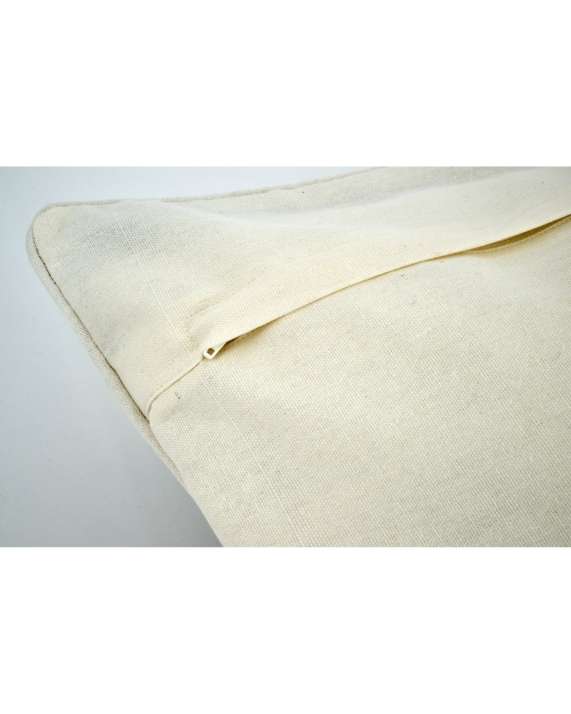 COUSSIN DONITA I