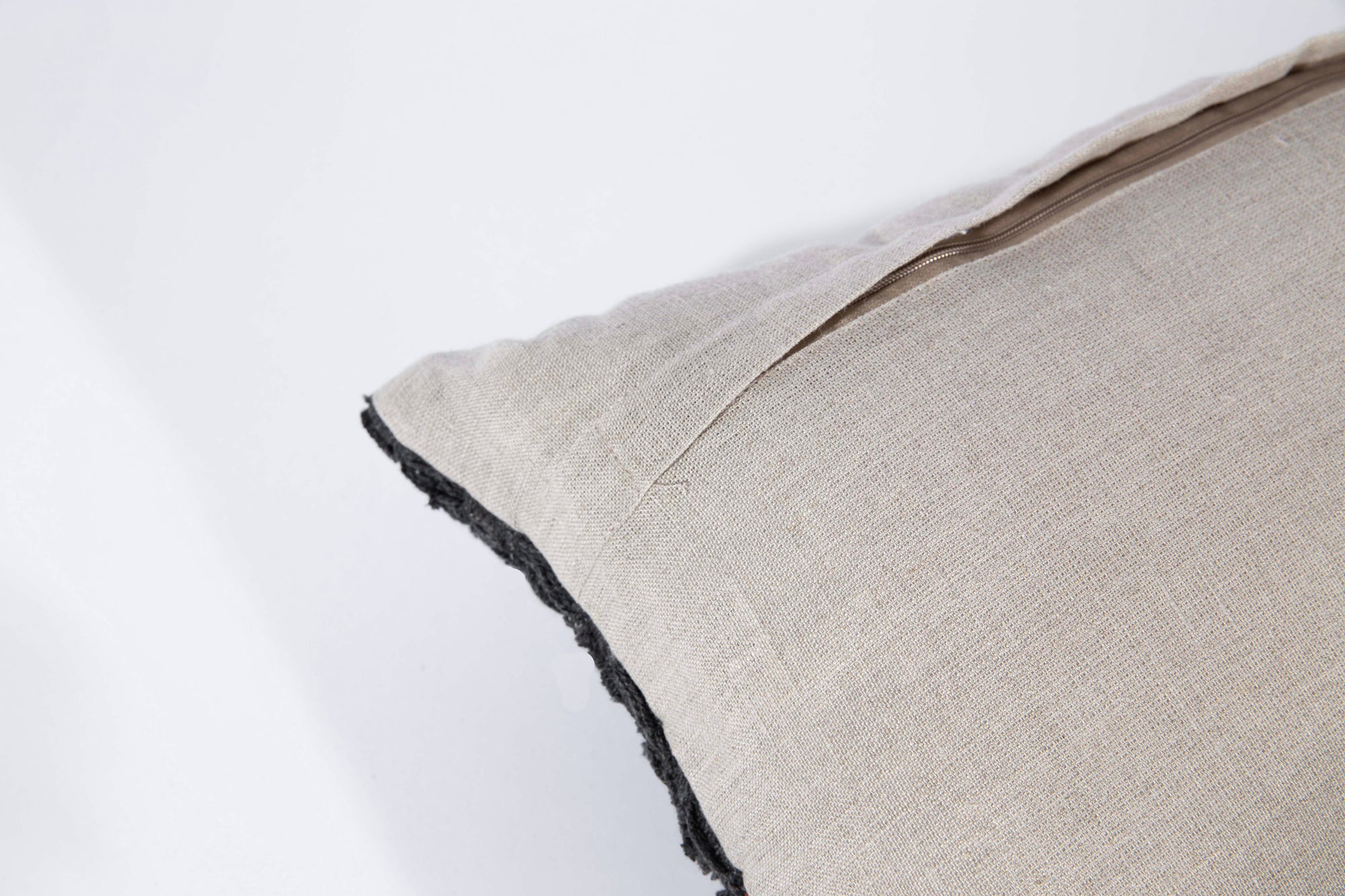 COUSSIN KAMPUR NOIR