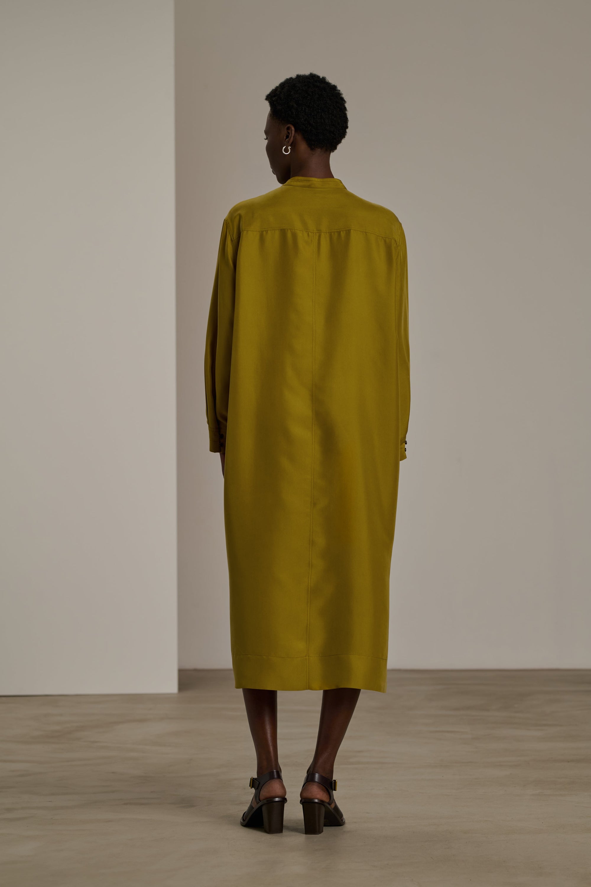 81 / NEW   ROBE CHAINE & TRAME CABOURG