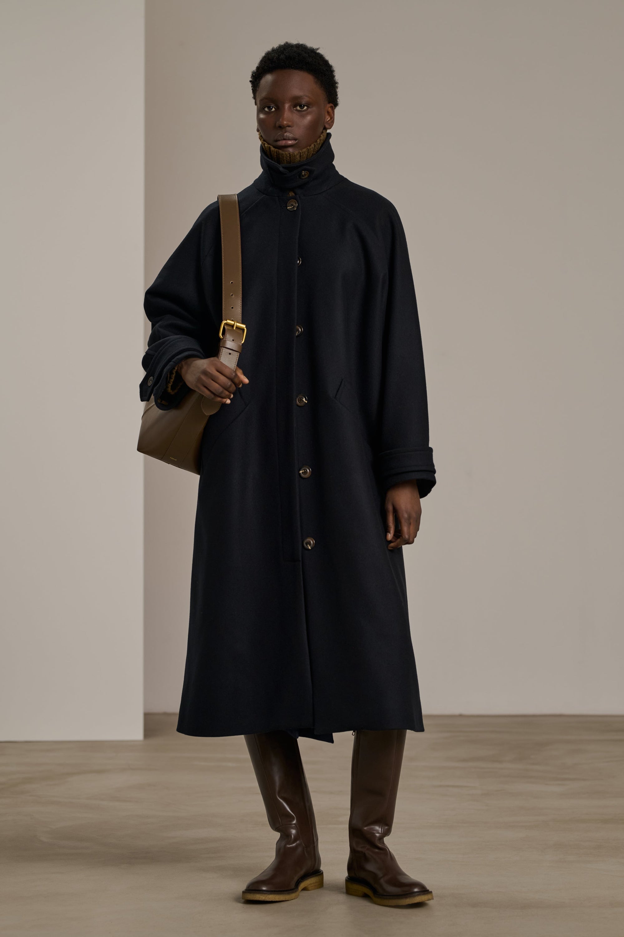 141 / NEW   BOTTES BABYLON