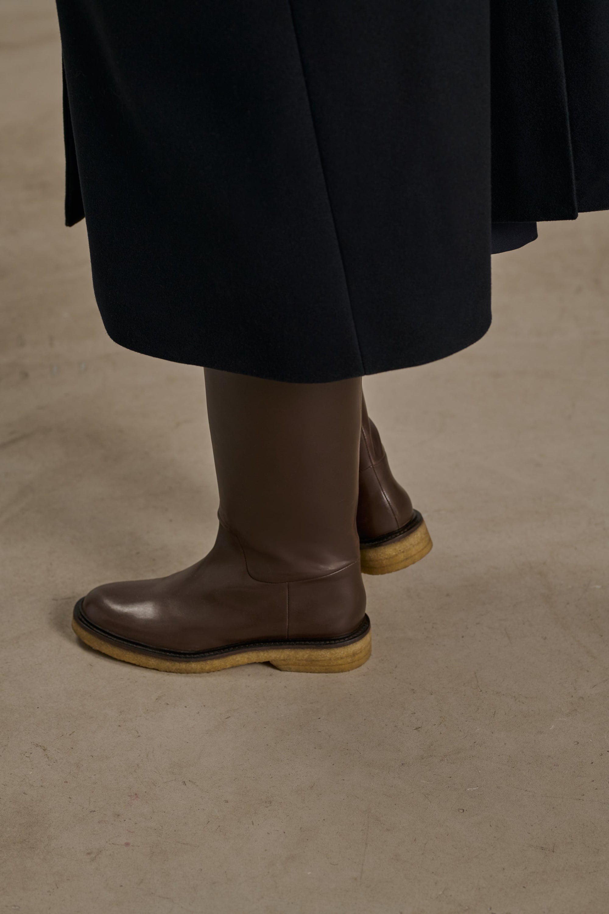 141 / NEW   BOTTES BABYLON