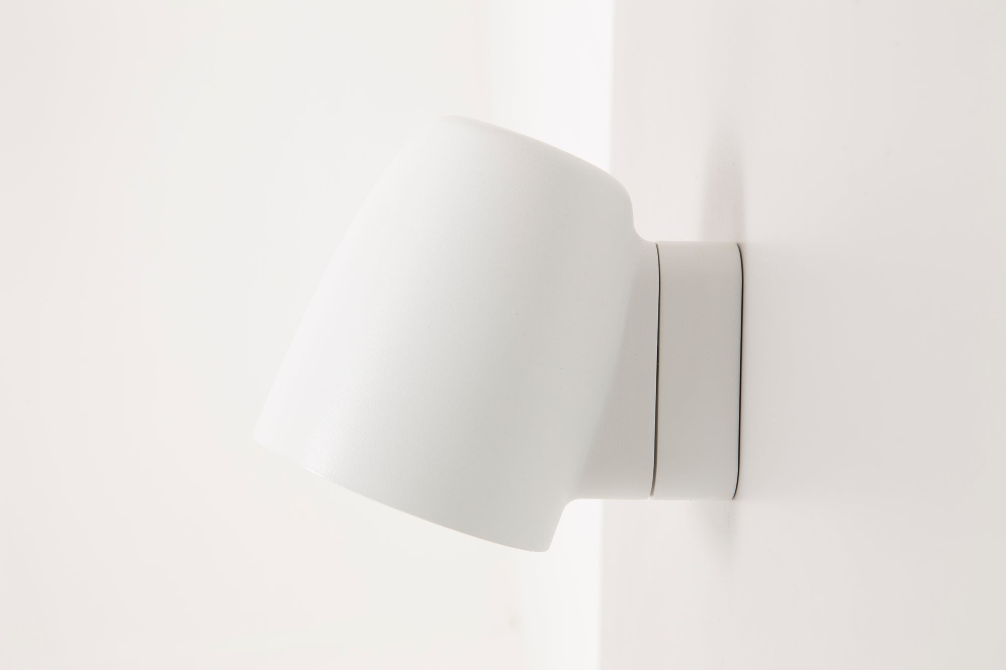 APPLIQUE NUT A/01 WHITE OUTDOOR