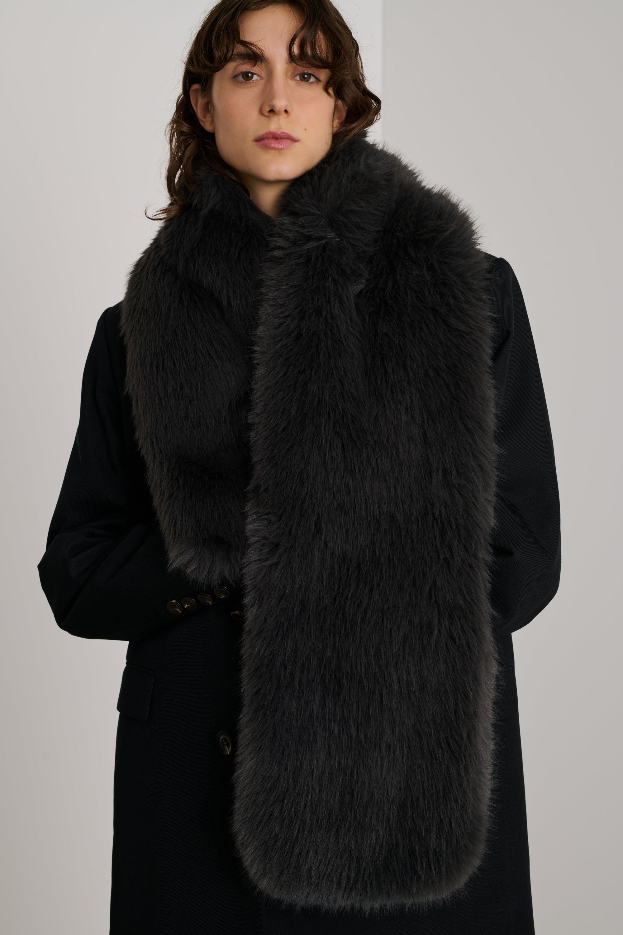 49 / NEW   ECHARPE RUBY