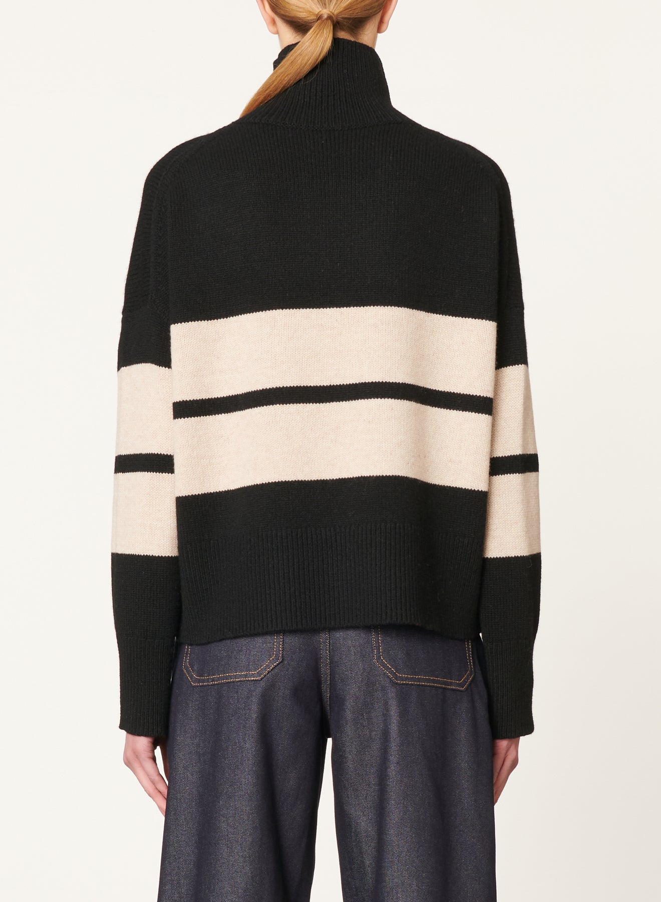 44 QTY NEW // NOIR/ECRU / Pull Malo - NOIR/ECRU