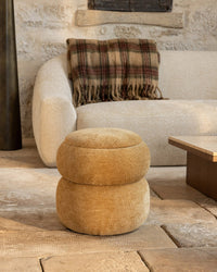 Pouf Sliema en tissu crêpé - Jaune ocre