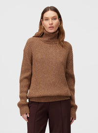 CLAY RIBBED TURTLENECK