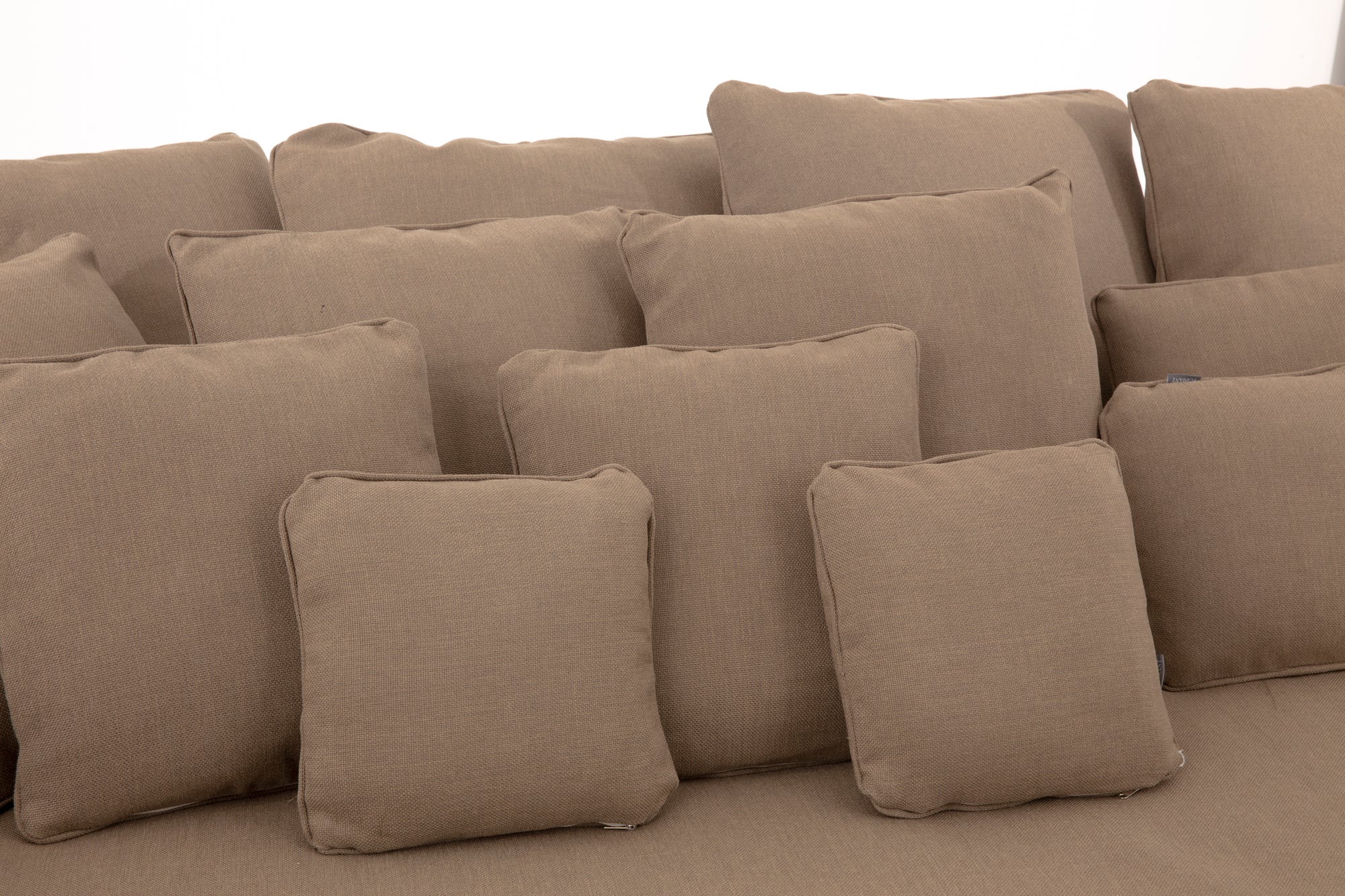 LIT SOFA HILLS AVEC CIEL ET COUSSINS