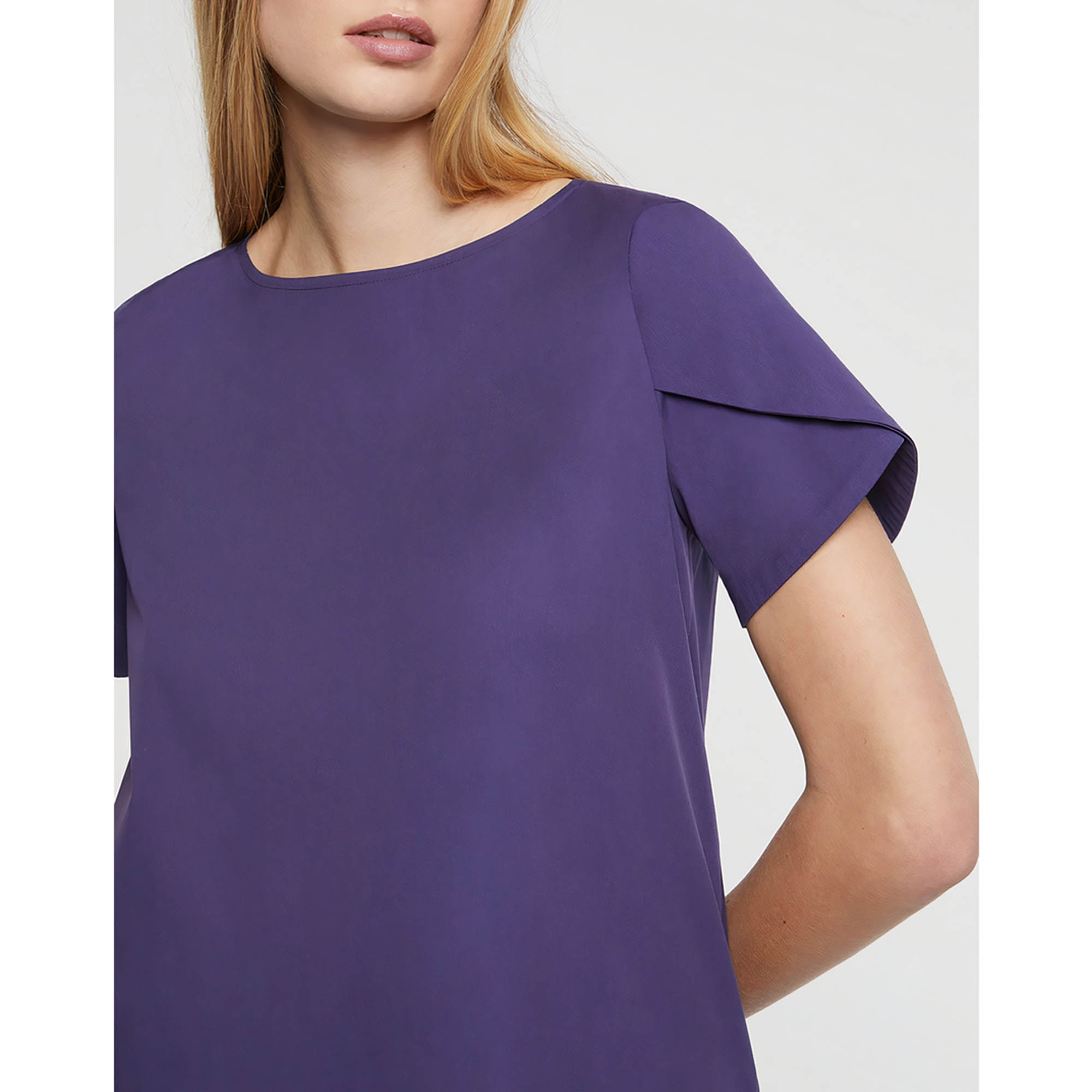 RAISIN ROBE