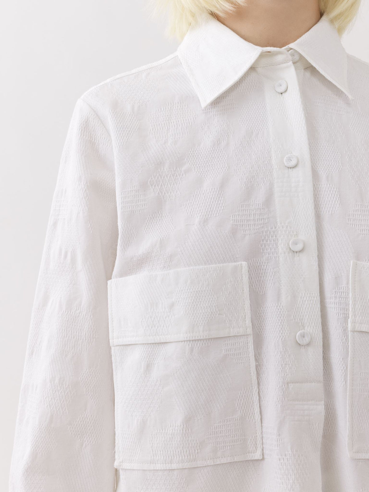 BASEPLUS_White TOP - White