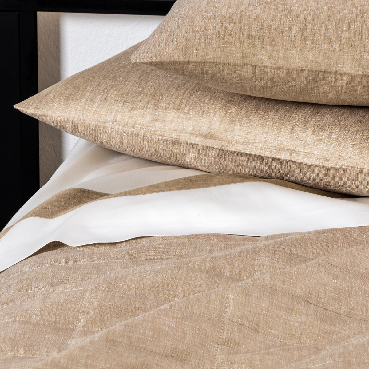 RECTANGULAR BREEZE / COUSSIN DÉCORATIF