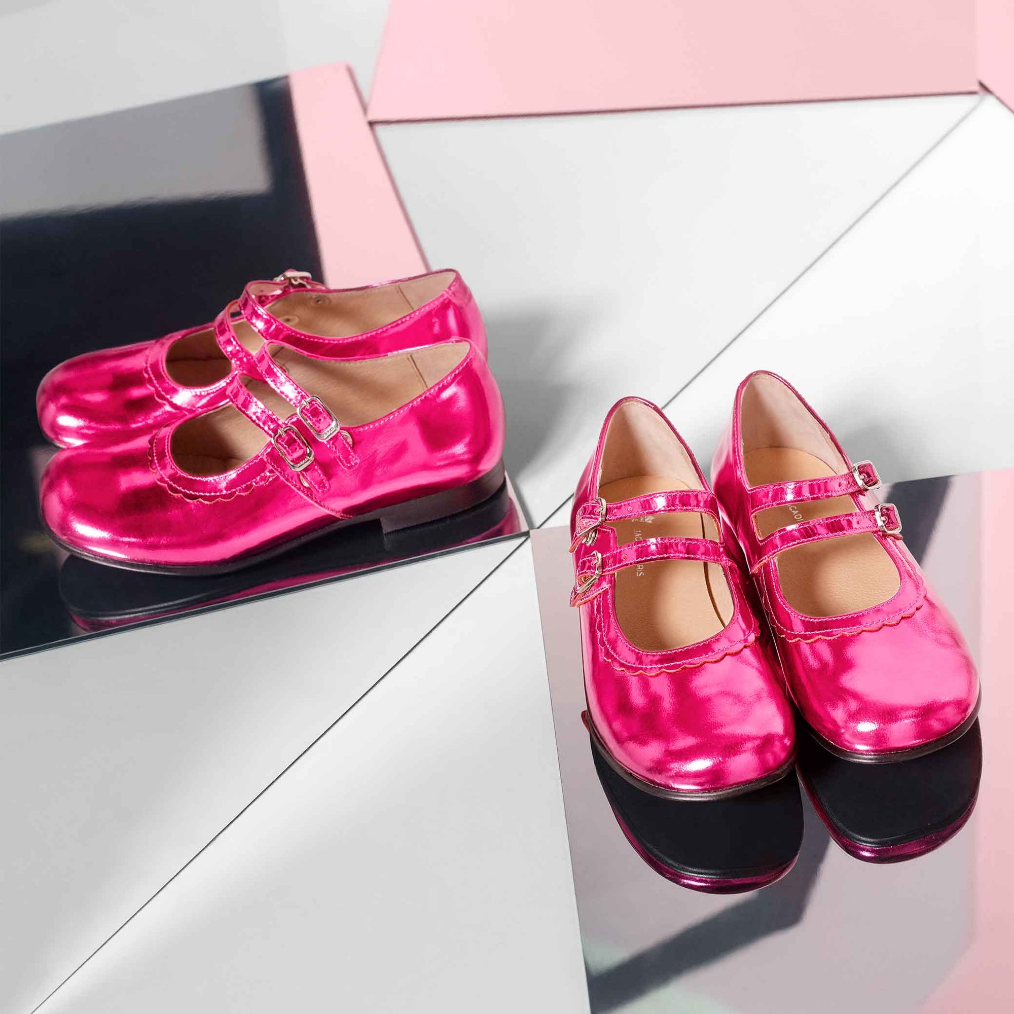 125 QTY / ROSE FUSCHIA CHAUSSURES CUIR EUGENIE