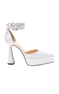 Bow Chain 140 platform pumps in silk & strass - White
