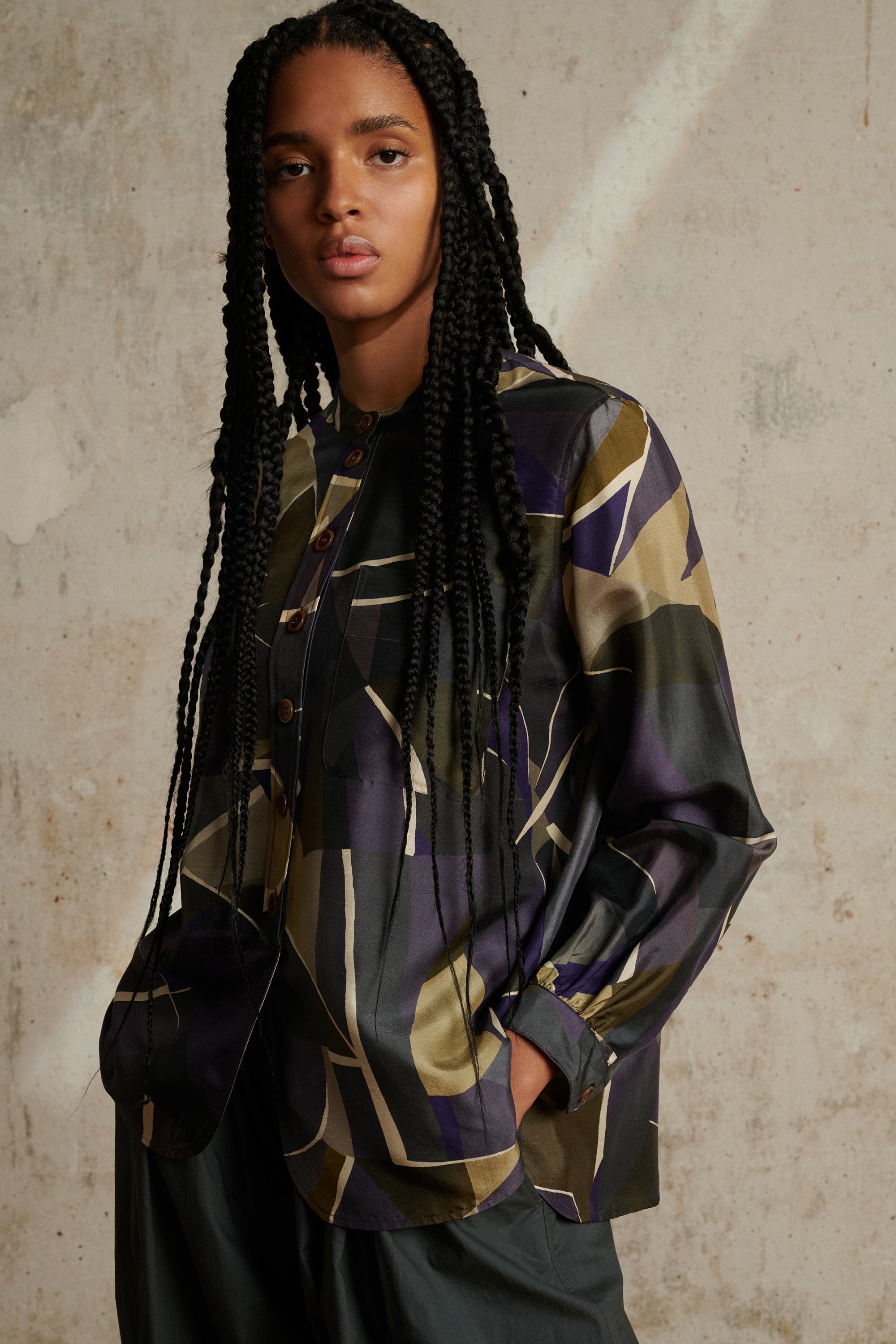 76 / DJV 70€ 219-25 / ST11%   BLOUSE LAURE