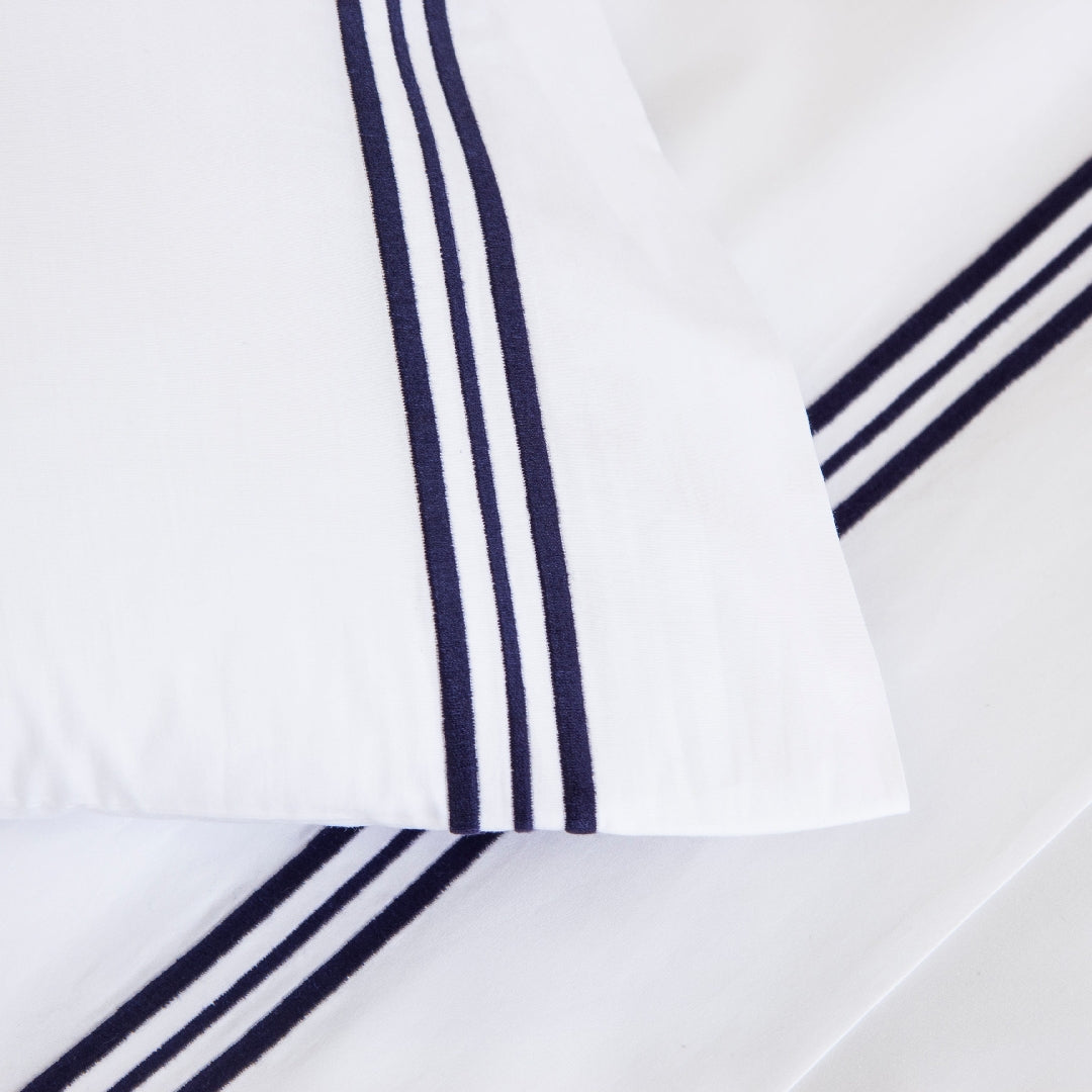 Taie d'oreiller Triplo Popeline en coton - White & Blue Navy