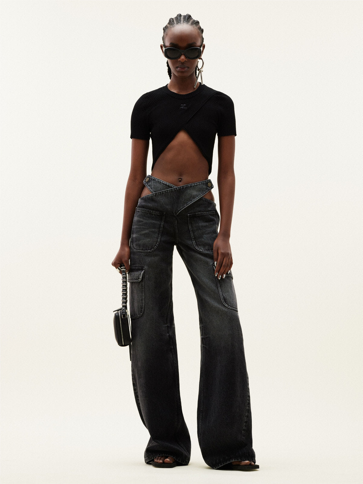 PRIX MARQUE : 120 / PANTALON PANTALON BAGGY CRISS CROSS