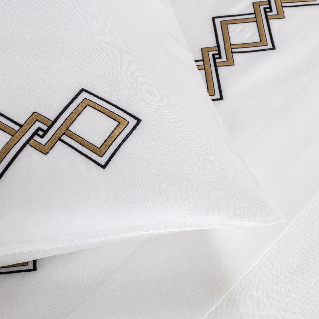TWIST EMBROIDERY
