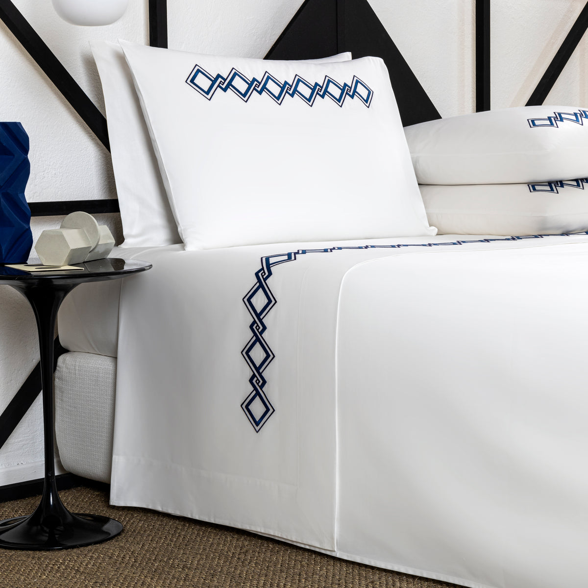 TWIST EMBROIDERY / DOUBLE KING PARURE DE LIT AVEC 2 TAIES D'OREILLER 50X80