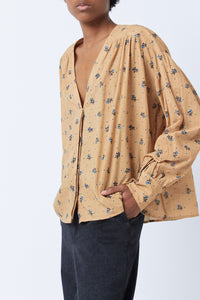Blouse Jim Lyrics - Caramel