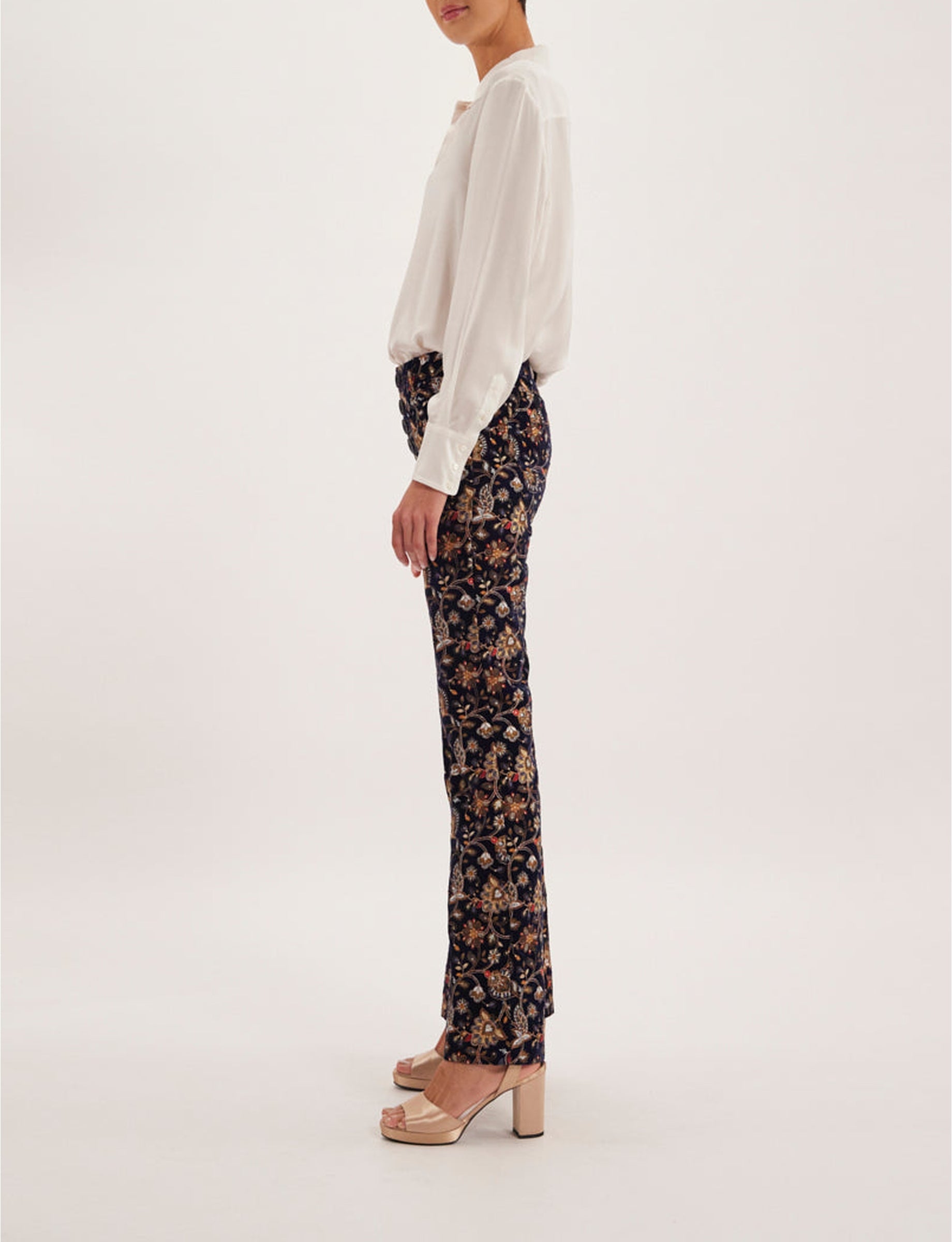 1qty RELIQUAT 90€ 0%  / Pantalon flare Charlotte - Navy Multicolor