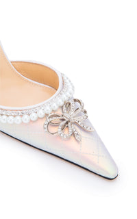 Elizabeth 100 metallic strappy pumps with pearls - Iridescent White