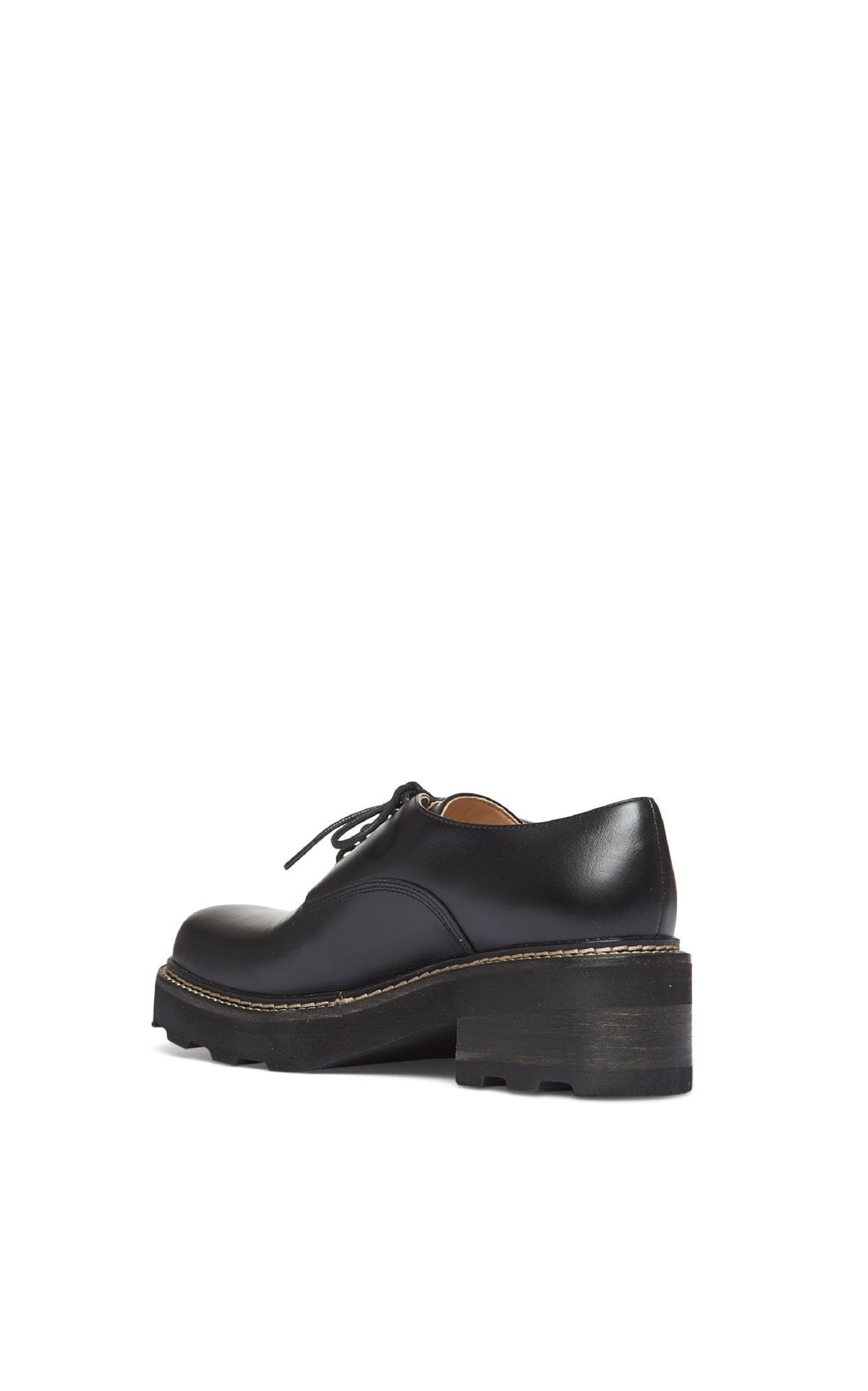 Tera Brogue en noir calf