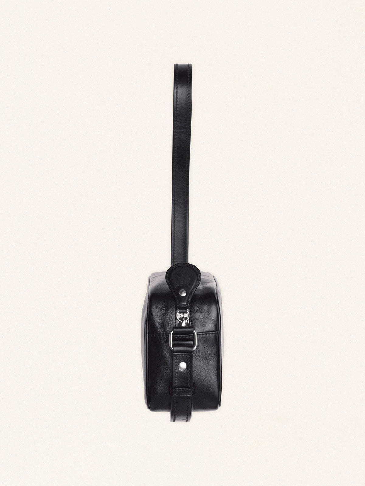 PRIX MARQUE : 180 / SAC CAMERA CUIR LISSE-TU