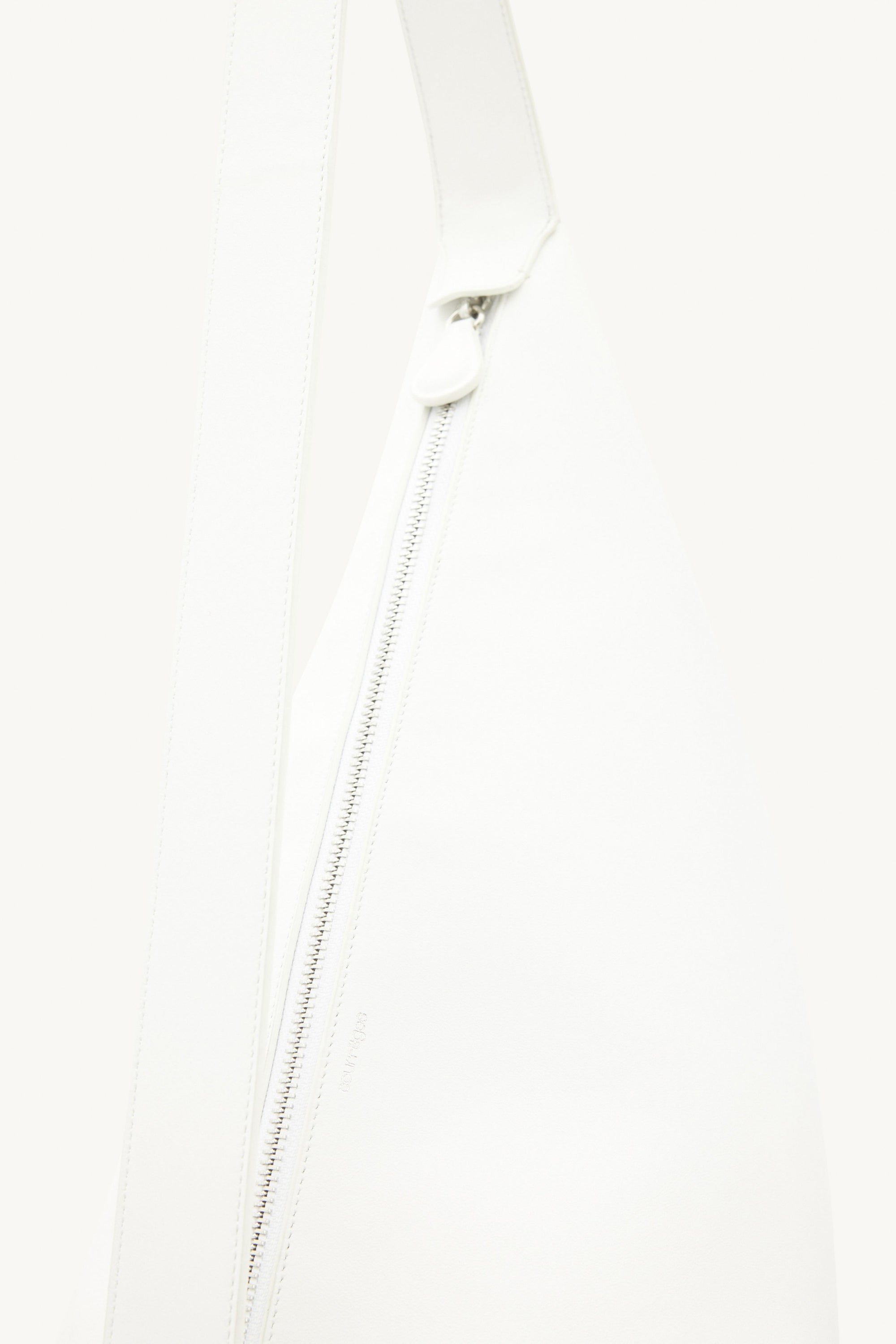 1pcs NEW / LEATHER MEDIUM SHARK - Heritage white