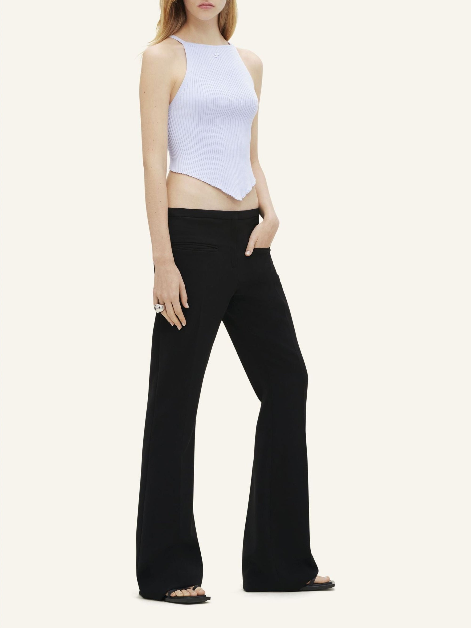 376pcs RELIQUAT 95€ / Top pointe en maille côtelé - Ether