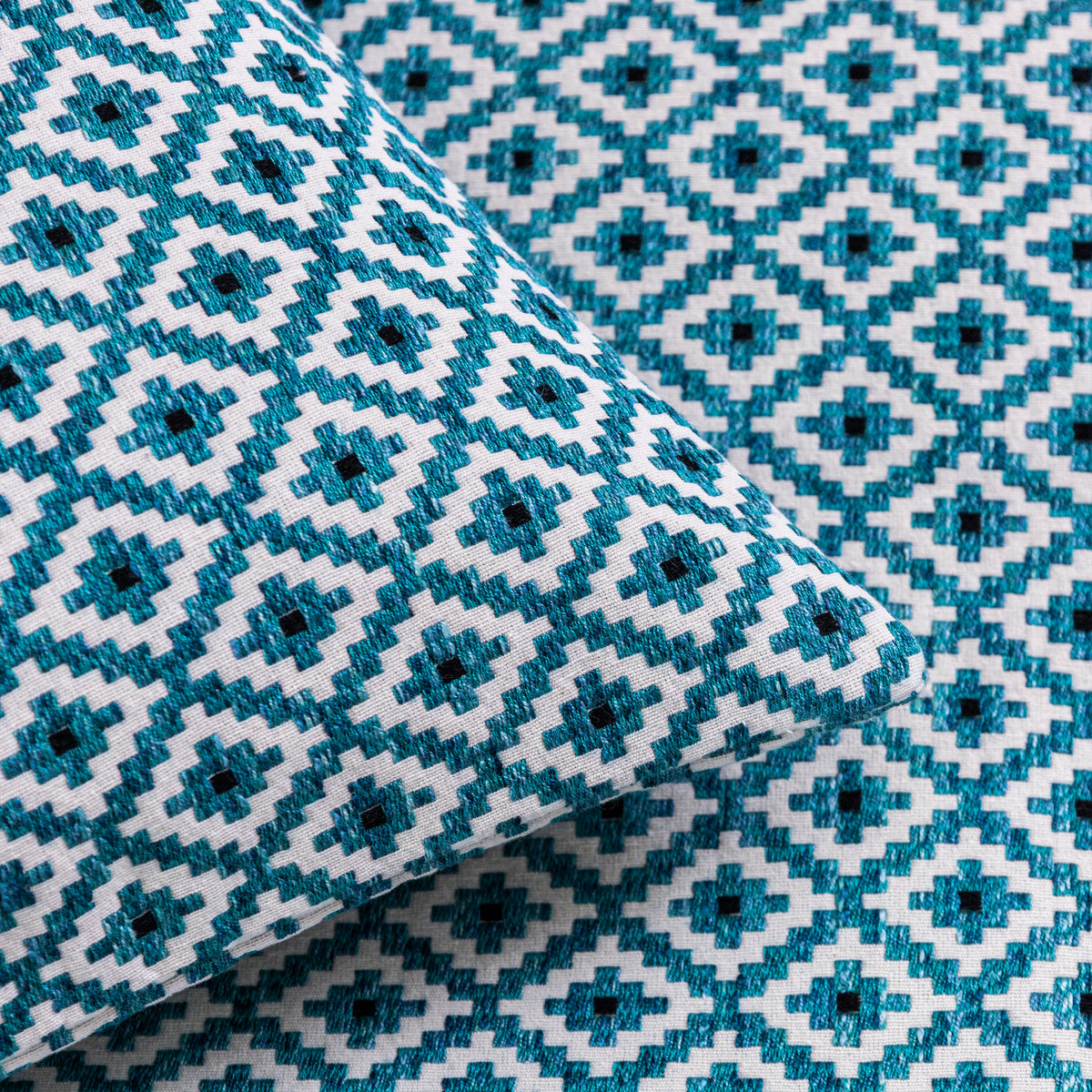LUX. DOMINO / COUSSIN DÉCORATIF