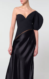 Giulia Dress en noir structured laine soie cady
