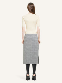 PRIX MARQUE : 120 / PULL COL ROND RAYONNEMENT