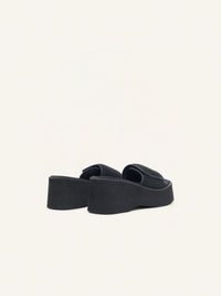 11pcs NEW / SCUBA WAVE SLIP ON - Black