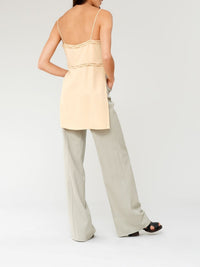 BASEPLUS_Light Sand TOP - Light Sand